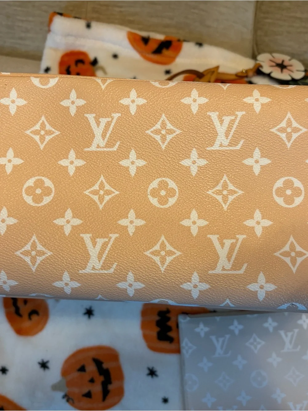 Louis Vuitton BY THE POOL BRUME 2021 with POUCH